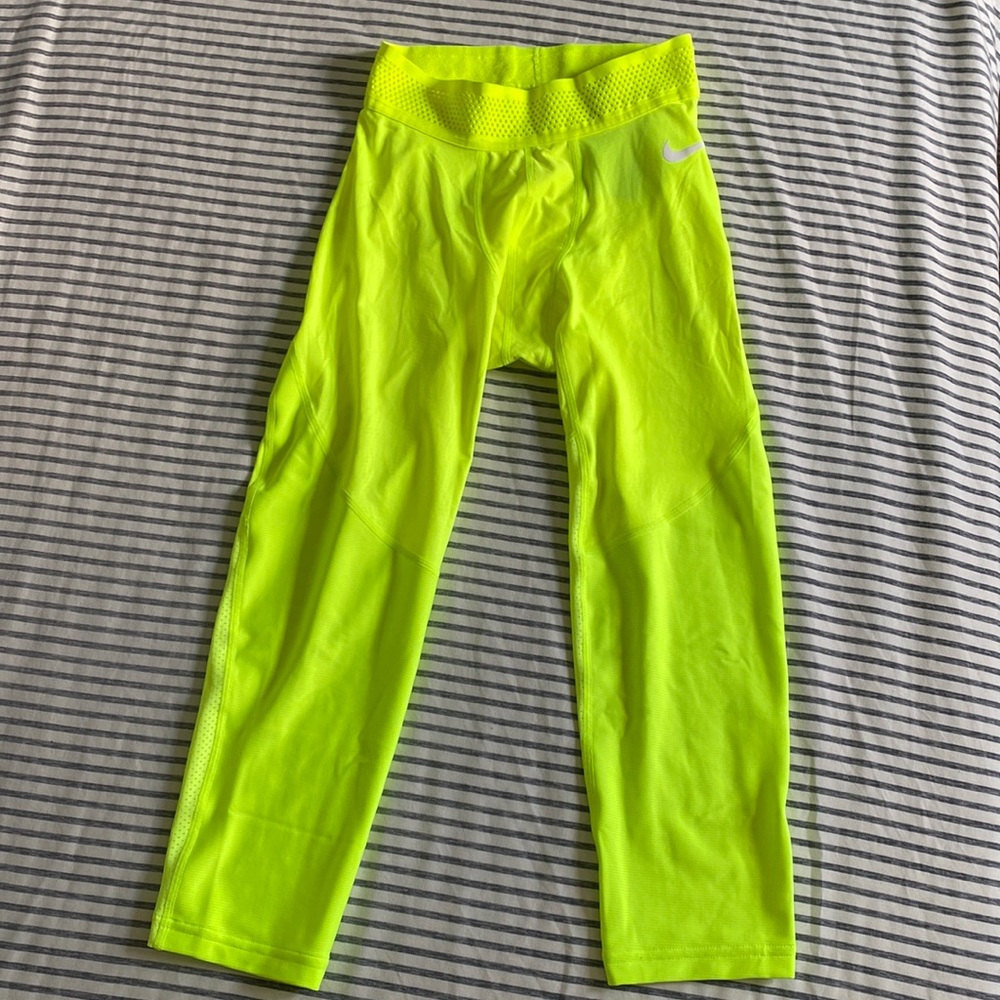 Brand new Nike Pro Hypercool tights